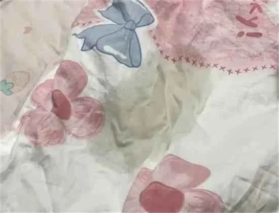 How to clean a blanket that has been urinated on by a cat